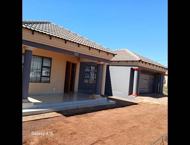 3 BEDROOM HOUSE FOR SALE IN MOKOPANE RURAL